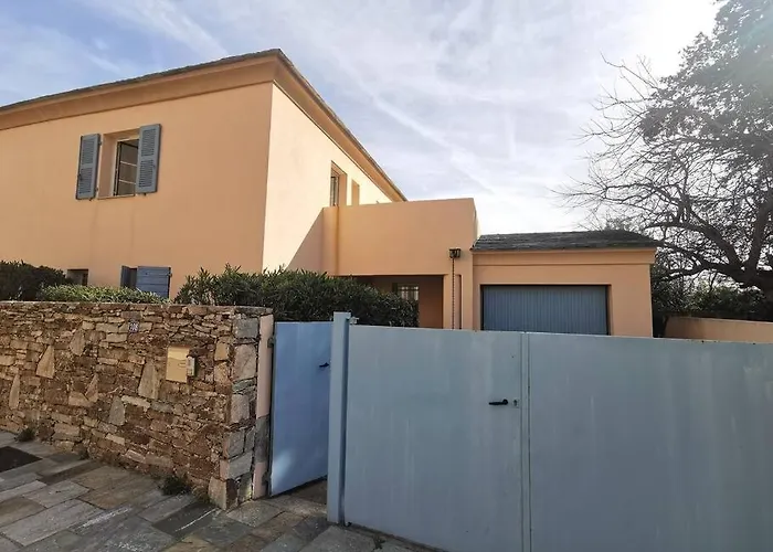 Jolie A Erbalunga- A Deux Pas De La Villa Brando